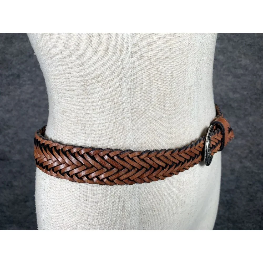 Vintage Womens Braided Belt Leather Brown Medium Solid Silver Tone Buckle Nice‎